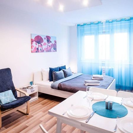 Peaceful, Cozy And New Apartment With Balcony Budapest Bagian luar foto
