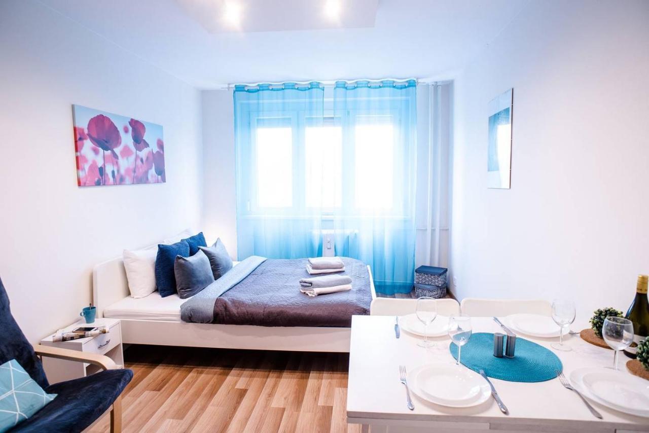 Peaceful, Cozy And New Apartment With Balcony Budapest Bagian luar foto